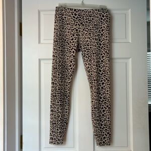 Varley Yoga Pants Athletic Leggings black and tan leopard animal print medium